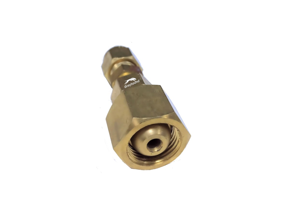 Picture of Regulator Outlet Adapter (RH) for 1/8" tubing